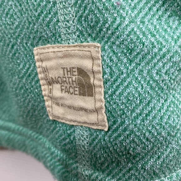 The North Face 2 Button Fleece Shirt - Picture 5 of 7